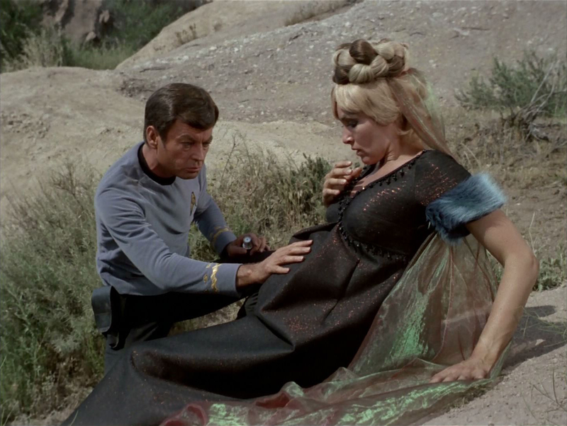 Illustration for article titled The Weirdest Things You Never Knew About Star Trek Season 2